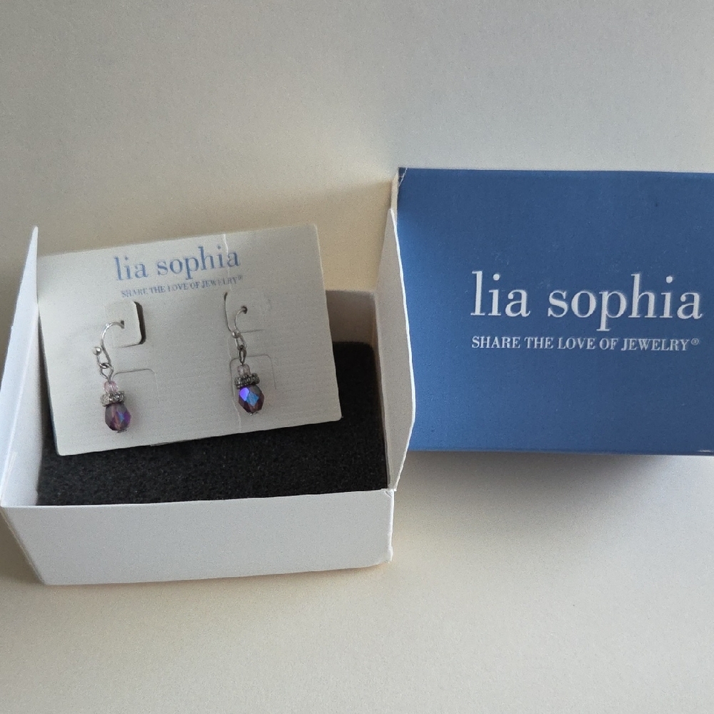 💖Lia Sophia Silver and Purple Dangle Earrings